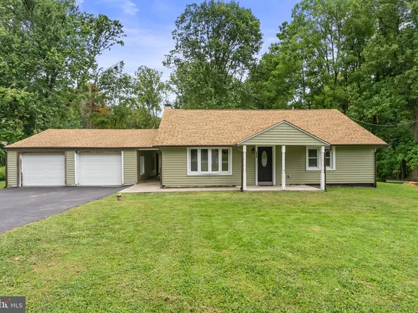 668 State Rd, West Grove, PA 19390