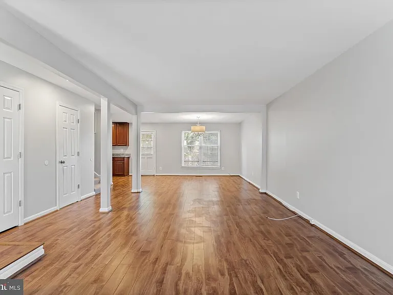 19202 Dunbridge Way — Photo 6