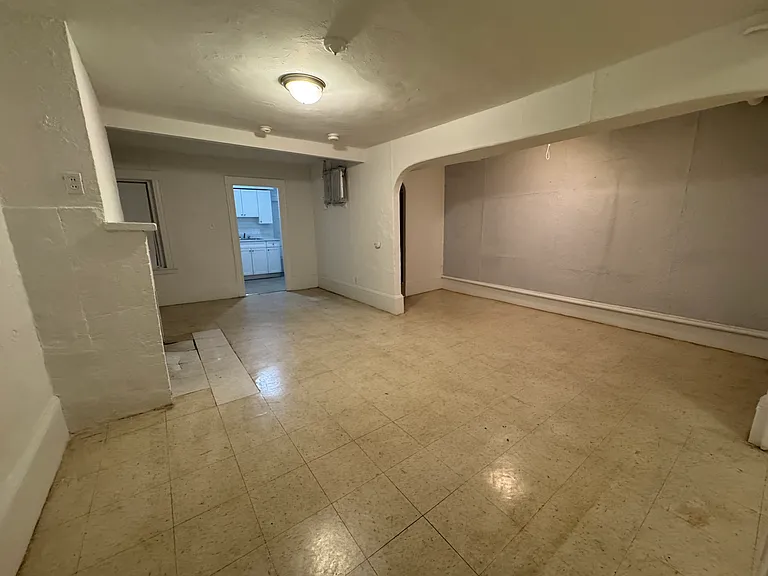 Garden - Grove St Apartments — Photo 6