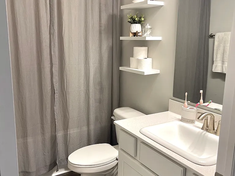 141 Thorpe Dr — Photo 24