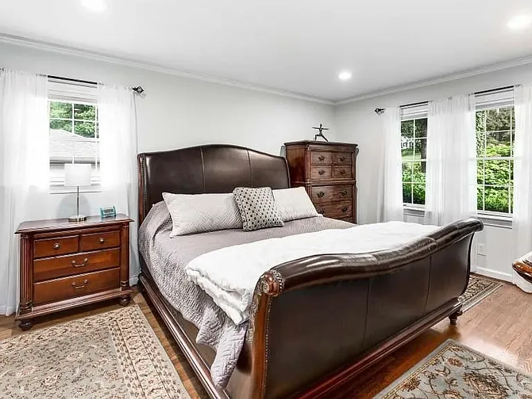 240 Beachland Dr — Photo 12