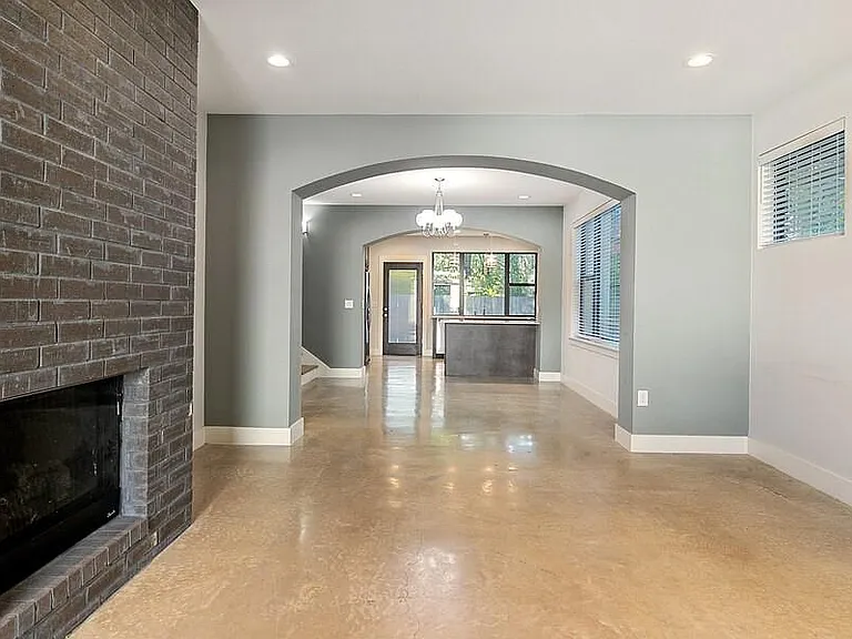 5611 William Holland Ave #D — Photo 2
