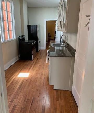 3rd image of 309 Royal St #2