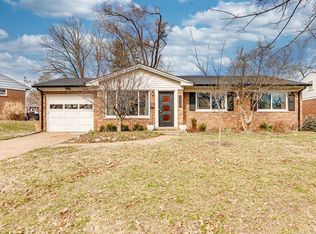 1079 Groby Rd, Saint Louis, MO 63130