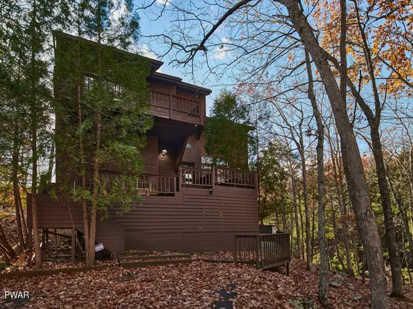 315 Manchester Dr, Bushkill, PA 18324