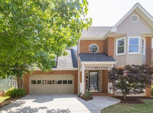 1698 Frazier Park Dr, Decatur, GA 30033