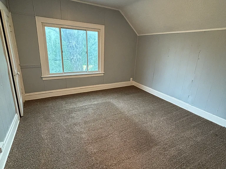 168 Roswell St — Photo 12