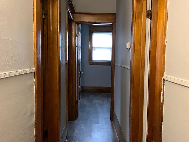 123 Wayzata St — Photo 16