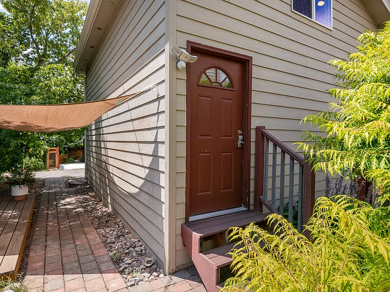 1017 Poplar St #1/2 — Photo 12