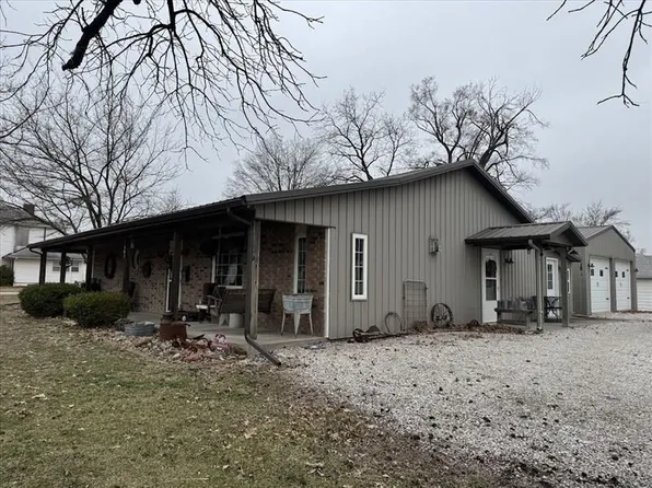 501 Spruce St, Macon, MO 63552
