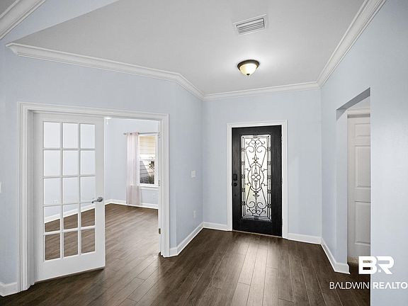 4th image of 19090 Stout Ln