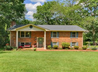 227 Golf Hill Ln, La Follette, TN 37766