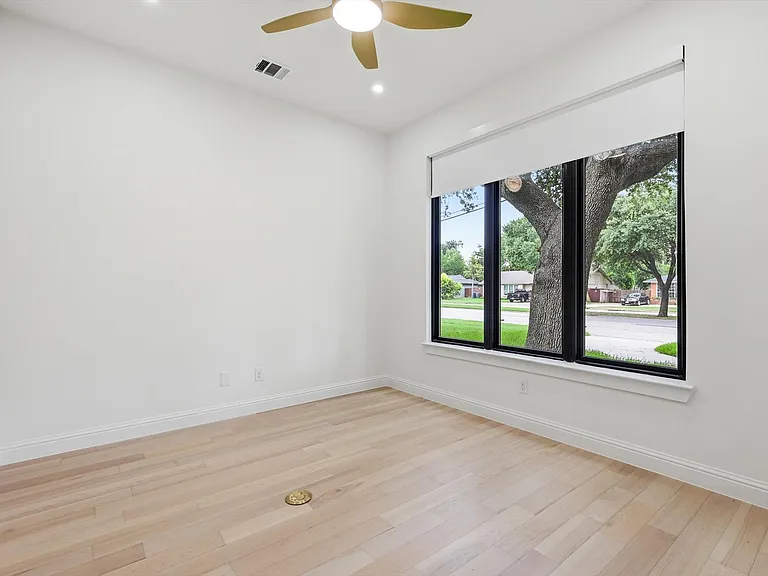 3135 Walnut Hill Ln — Photo 24