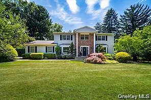 5 bed, 2.5 bath, 2946 sqft, $5,500 — Photo 2