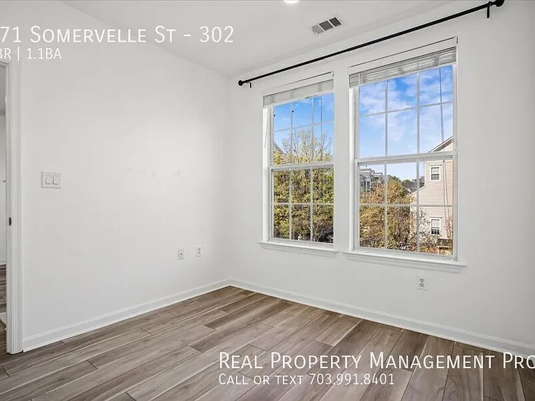 171 Somervelle St #302 — Photo 17