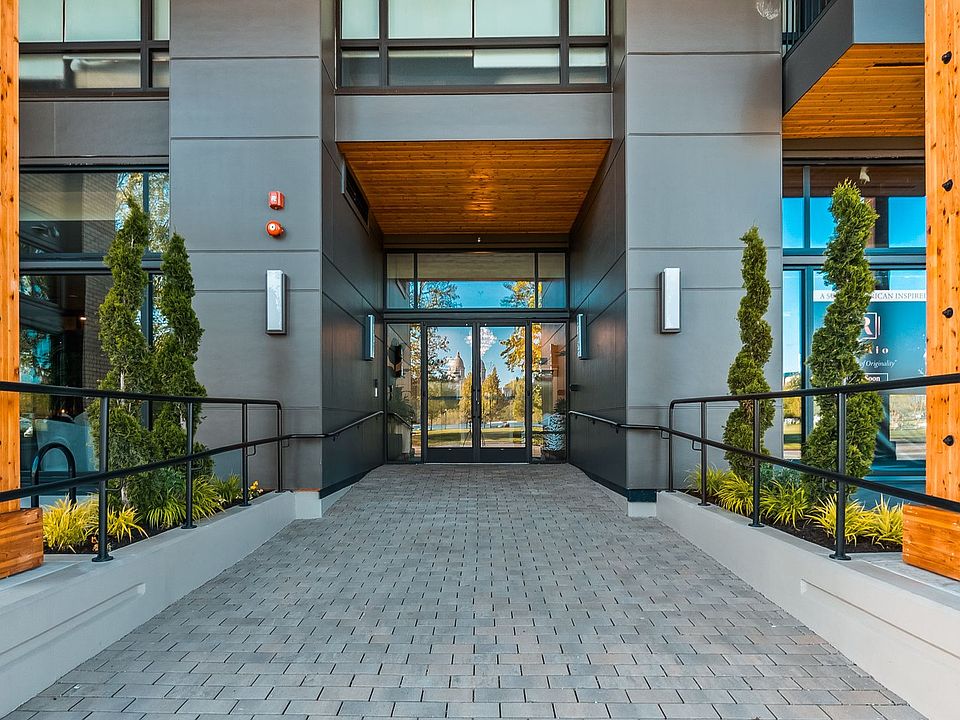 1st image of 410 5th Ave SW #4-212
