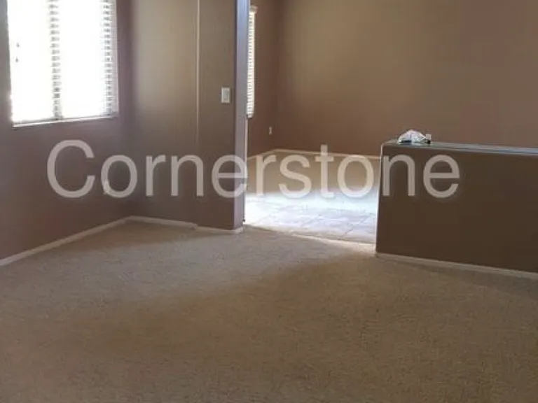 15652 W Durango St — Photo 6