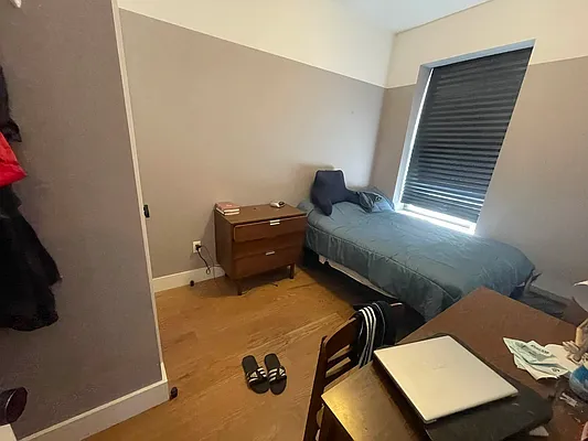 Rented by Delmark Realty LLC | media 43