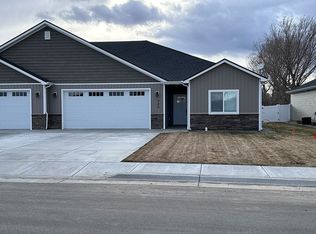 446 Rocky Mountain Ave, Shelley, ID 83274
