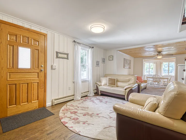 149 Lakeview Dr — Photo 17