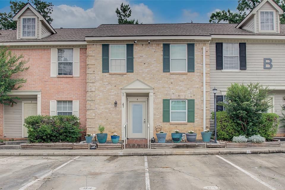1st image of 2030 Plantation Dr APT B4
