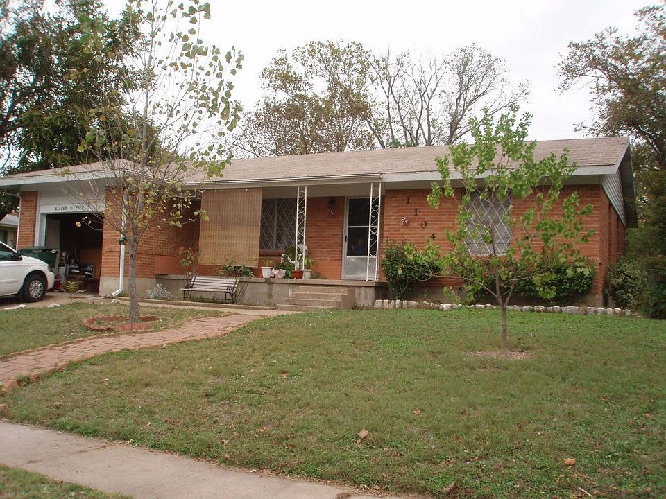 1st image of 1104 Searcy Dr