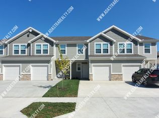 324 N 4th Ter, Louisburg, KS 66053