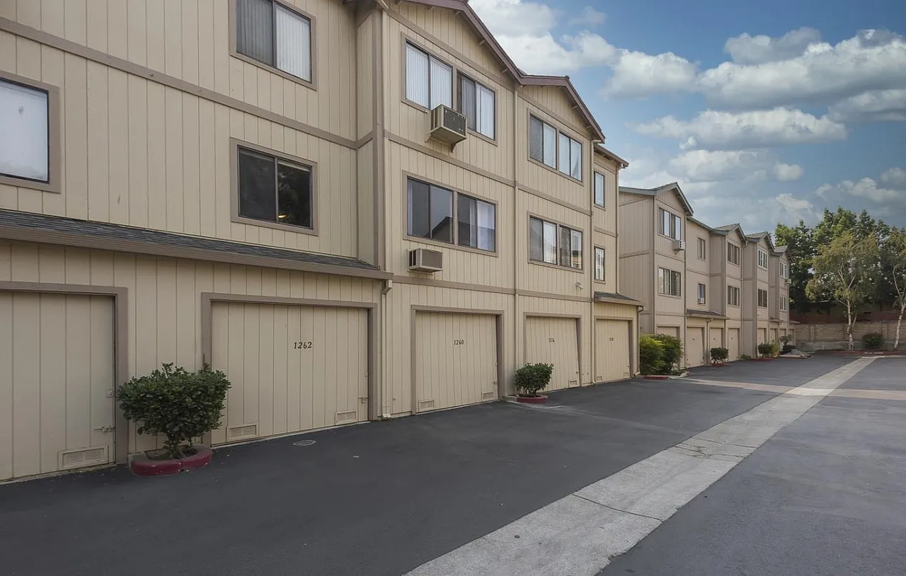1260 Coyote Creek Pl photo 1