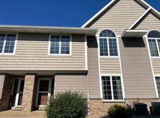118 River Oaks Cir NE, Stewartville, MN 55976
