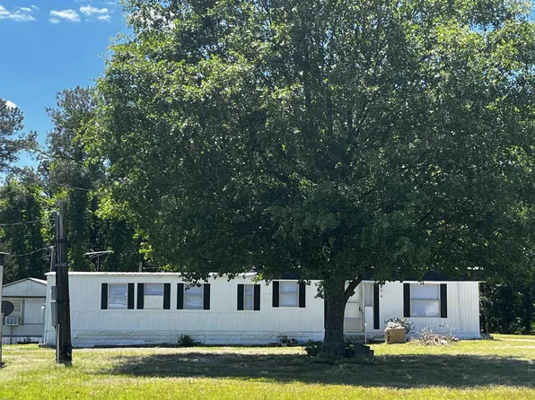 207 Heath Rd, Four Oaks, NC 27524