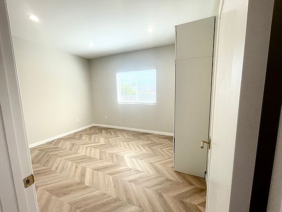 4th image of 1185 N Sierra Bonita Ave #3