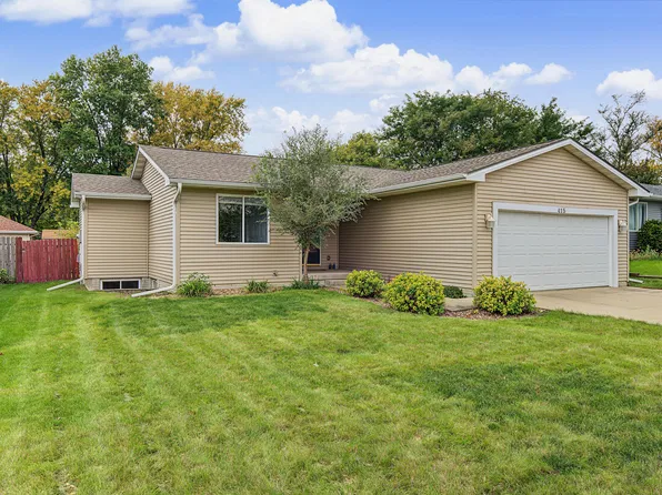 415 Beedle Dr, Ames, IA 50014