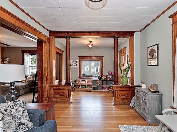 4th image of 518 W Ash St
