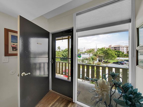 3rd image of 1456 NE Ocean Blvd APT 7-201