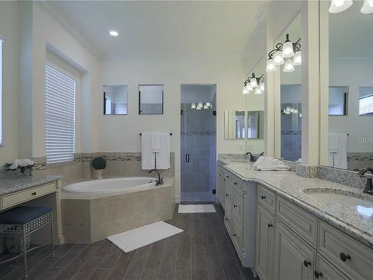 5528 Arnie Loop — Photo 8