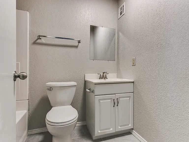Bedroom 2 Bathroom