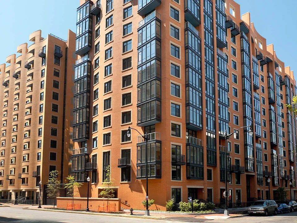 425 Mass Apartments