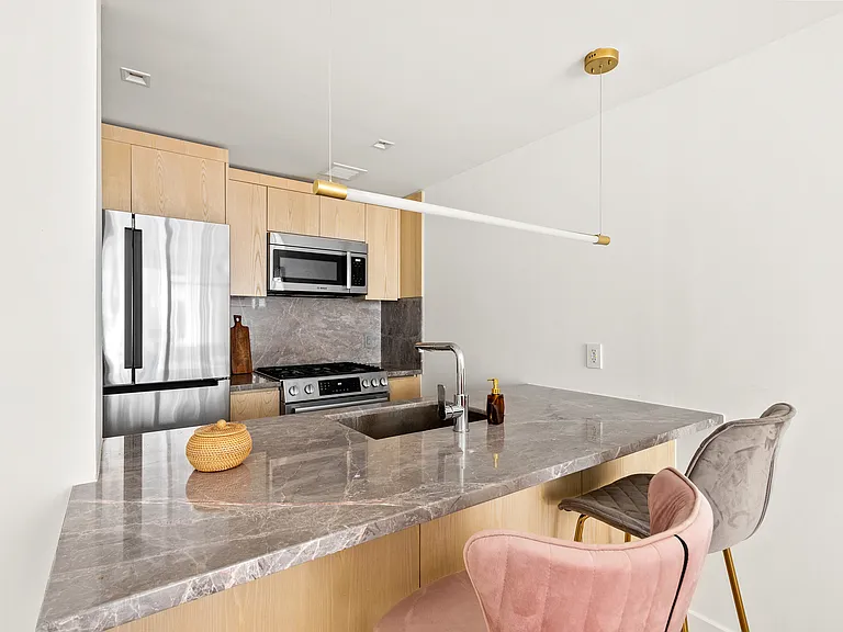 567 Ocean Ave #B501 — Photo 4
