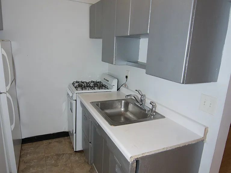 Blaisdell Avenue Apartments — Photo 29