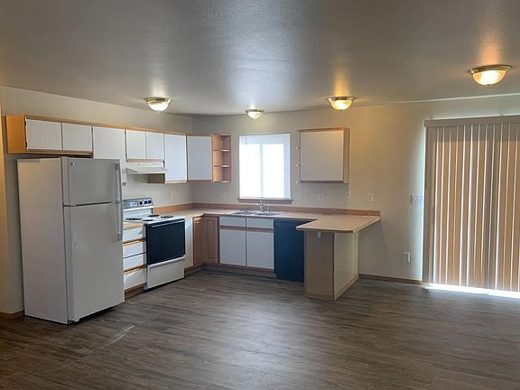 2nd image of 500 E River Ave #A