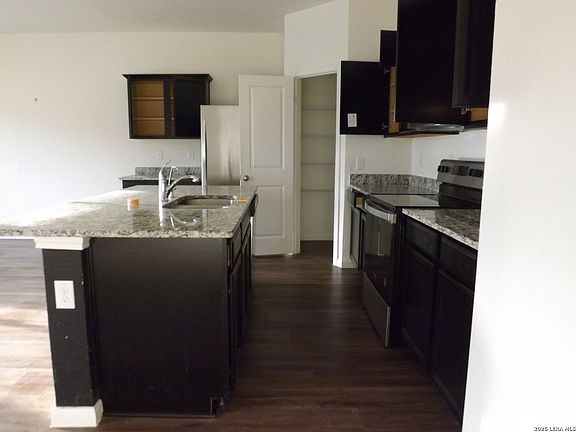 2nd image of 5911 Kellog Court