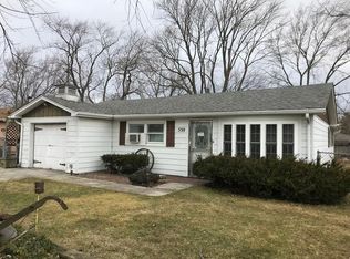 530 W Arlington Ln, Crete, IL 60417