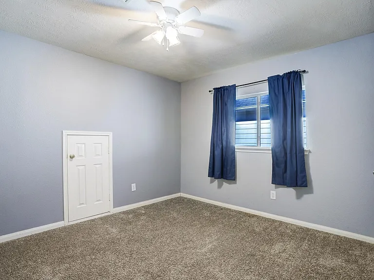 3808 Armand Dr — Photo 12