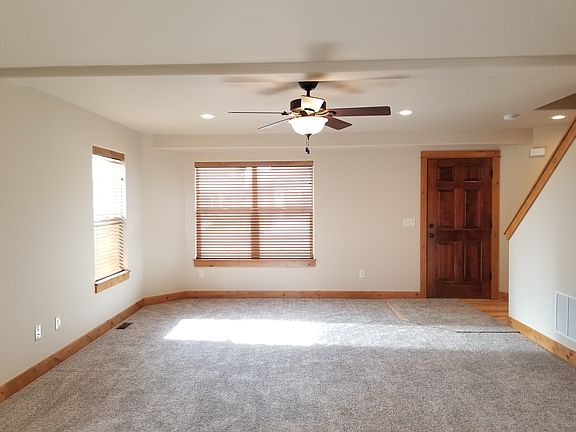 5th image of 4443 Glenwood Dr