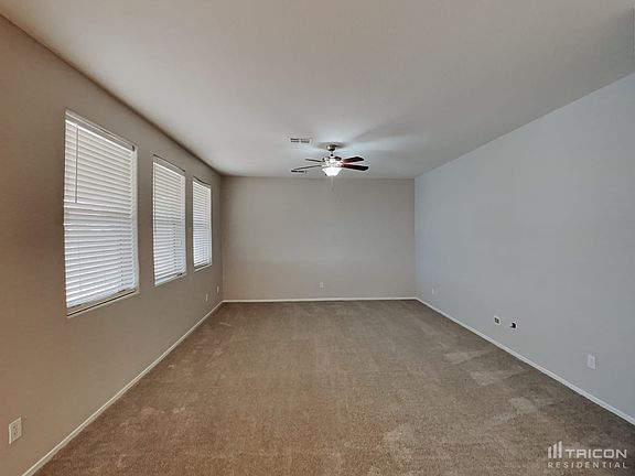 4th image of 748 Thorton Beach St