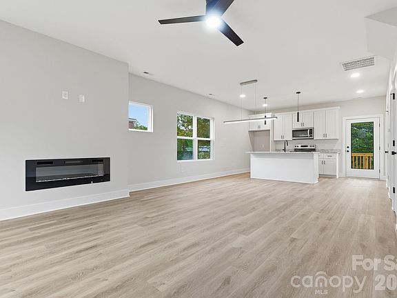 2nd image of 228 Summit Ave