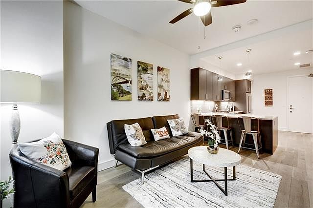 1st image of 222 West Ave #1911