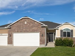 13423 S Sunset Shadow Ln, Herriman, UT 84096