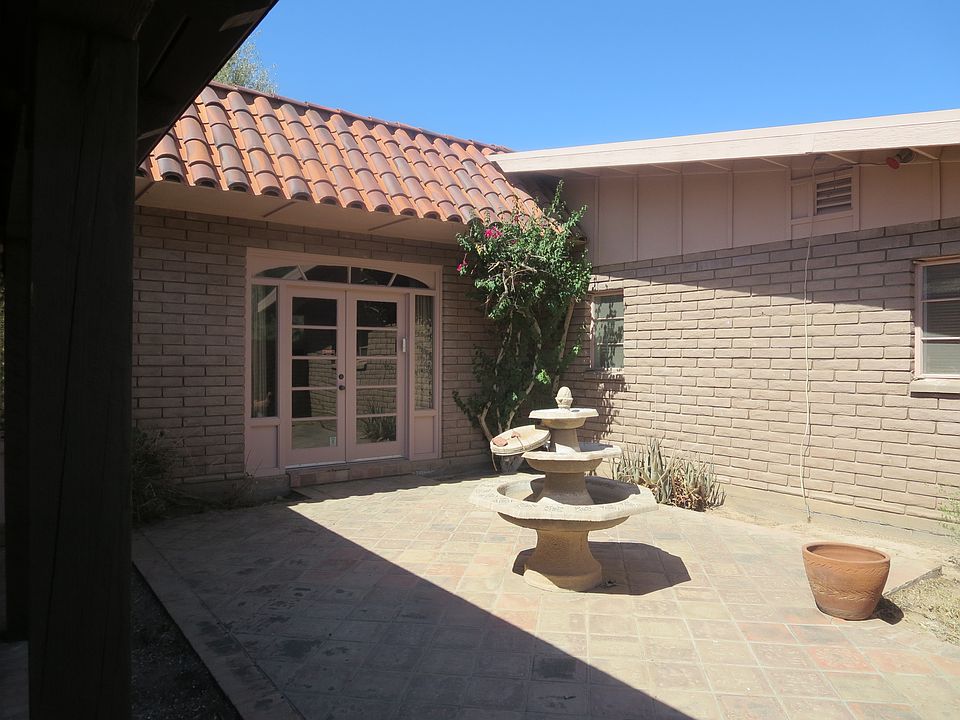 Entry coutyard