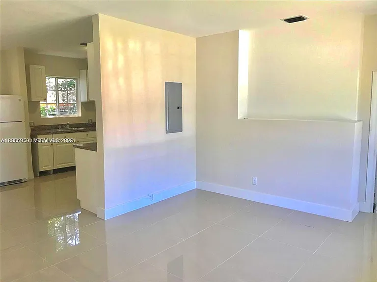 6344 NW Miami Pl — Photo 16